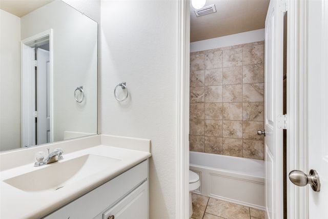 520 Pollyann Trail, Fort Worth, TX 76052