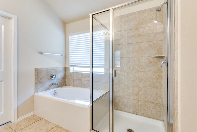 520 Pollyann Trail, Fort Worth, TX 76052