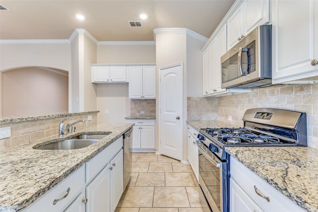 520 Pollyann Trail, Fort Worth, TX 76052