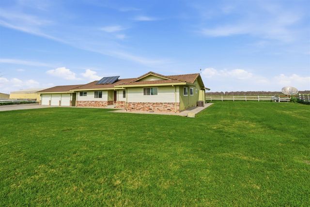 11551 E Tokay Colony Rd, Lodi, CA 95240