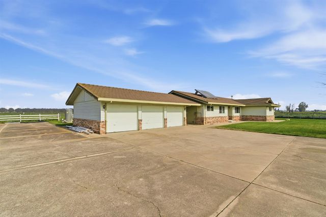 11551 E Tokay Colony Rd, Lodi, CA 95240