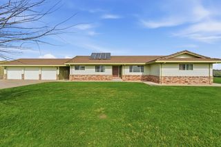 11551 E Tokay Colony Rd, Lodi, CA 95240