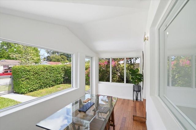 1850 NW 53rd St, Miami, FL 33142