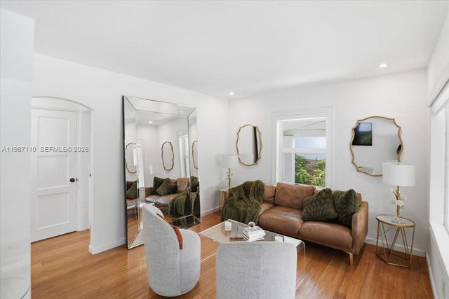 1850 NW 53rd St, Miami, FL 33142