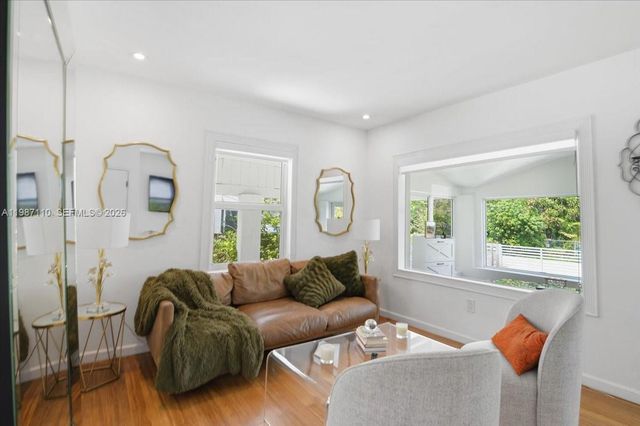 1850 NW 53rd St, Miami, FL 33142