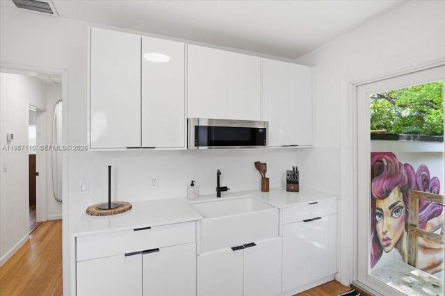 1850 NW 53rd St, Miami, FL 33142