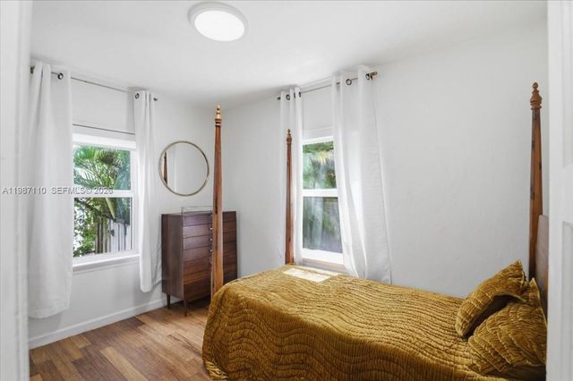 1850 NW 53rd St, Miami, FL 33142