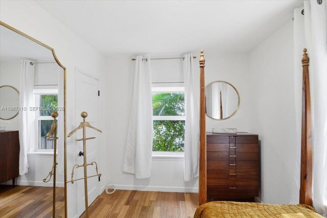 1850 NW 53rd St, Miami, FL 33142