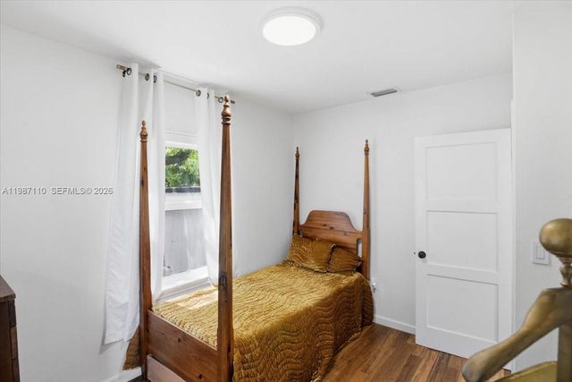 1850 NW 53rd St, Miami, FL 33142