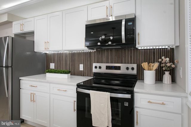 4903 CHALGROVE AVE, Baltimore, MD 21215