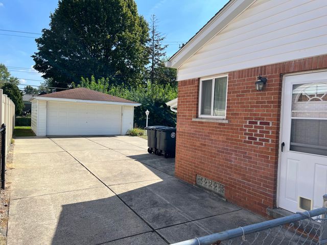 19436 Donna Street, Livonia, MI 48152