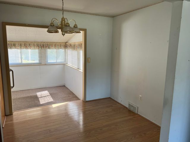 19436 Donna Street, Livonia, MI 48152