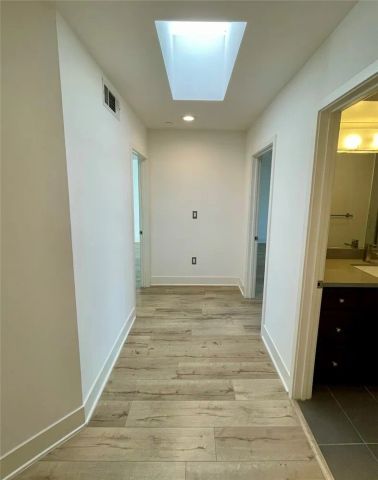 10844 Blix Street 101, North Hollywood, CA 91602