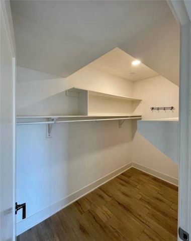 10844 Blix Street 101, North Hollywood, CA 91602