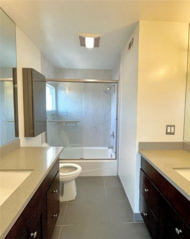 10844 Blix Street 101, North Hollywood, CA 91602