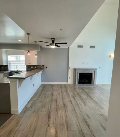 10844 Blix Street 101, North Hollywood, CA 91602