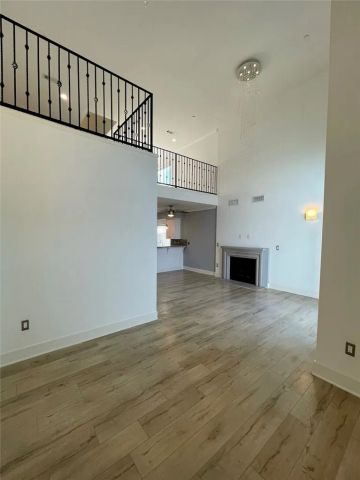 10844 Blix Street 101, North Hollywood, CA 91602