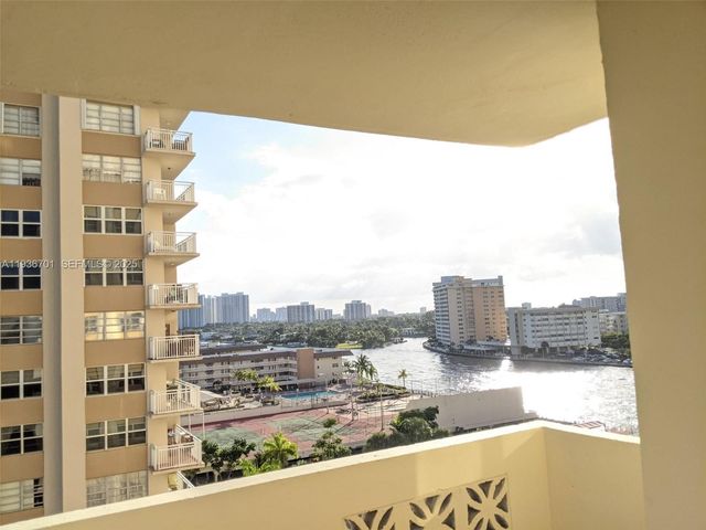 1833 S Ocean Dr 902, Hallandale Beach, FL 33009