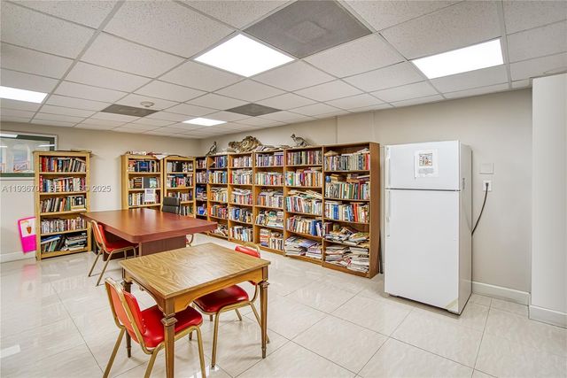 1833 S Ocean Dr 902, Hallandale Beach, FL 33009