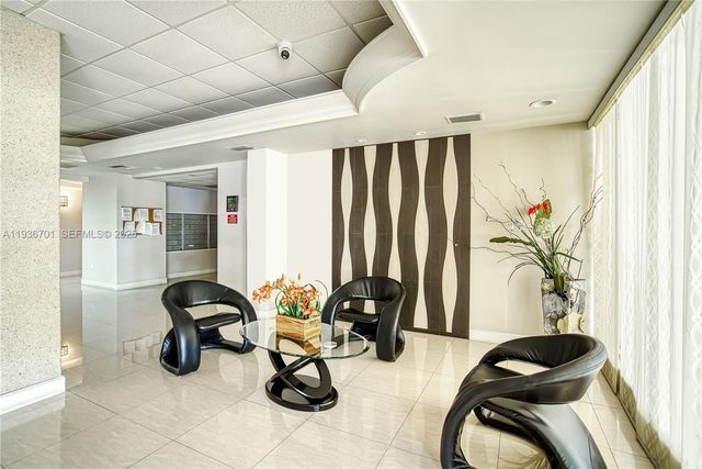 1833 S Ocean Dr 902, Hallandale Beach, FL 33009