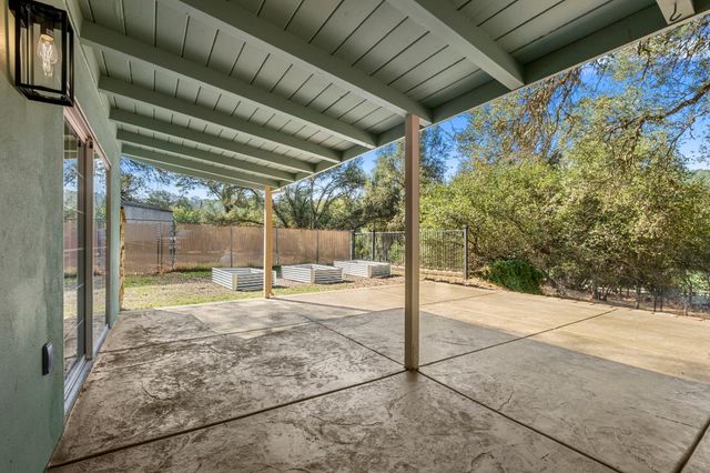 1663 Glen Dr, Placerville, CA 95667