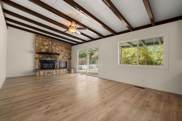 1663 Glen Dr, Placerville, CA 95667