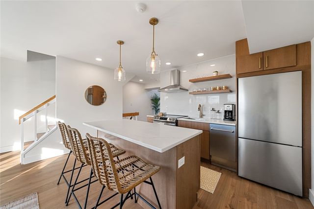 310 Swans Wharf Row, Newport, RI 02840