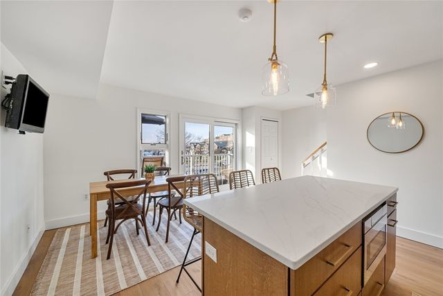 310 Swans Wharf Row, Newport, RI 02840