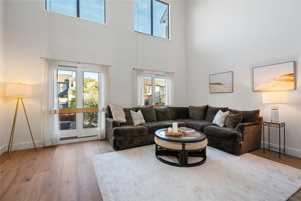 310 Swans Wharf Row, Newport, RI 02840