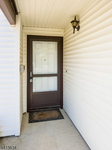 149 Maclura Plz, Monroe Twp., NJ 08831