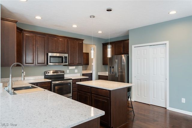 32825 Rebecca Lane, Avon Lake, OH 44012