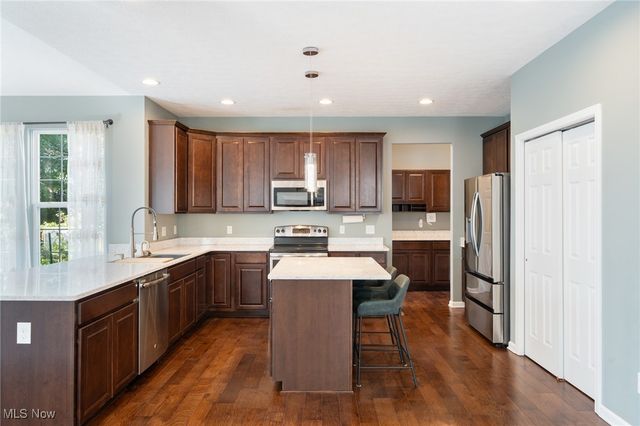 32825 Rebecca Lane, Avon Lake, OH 44012