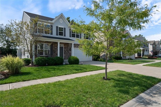 32825 Rebecca Lane, Avon Lake, OH 44012