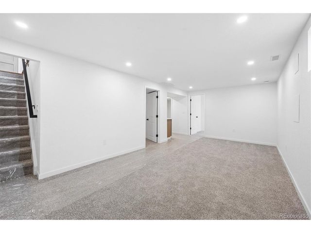 1470 S Cody St, Lakewood, CO 80232