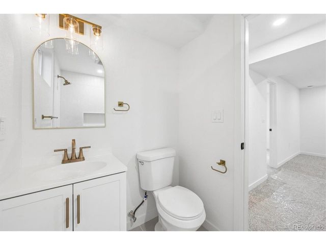 1470 S Cody St, Lakewood, CO 80232