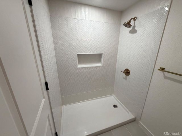 1470 S Cody St, Lakewood, CO 80232