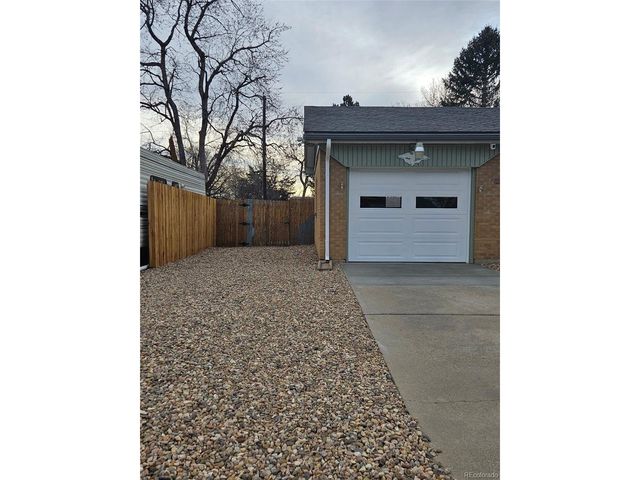 1470 S Cody St, Lakewood, CO 80232