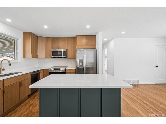 1470 S Cody St, Lakewood, CO 80232