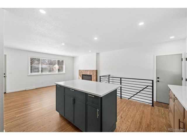 1470 S Cody St, Lakewood, CO 80232