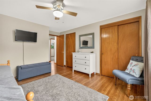 807 Jefferson Avenue NE, Renton, WA 98056