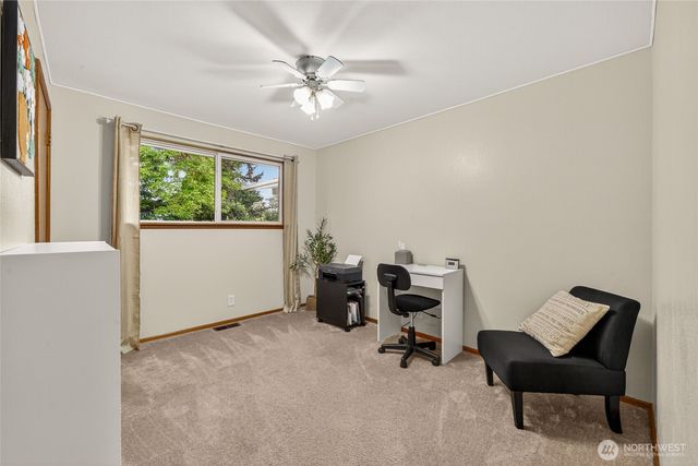 807 Jefferson Avenue NE, Renton, WA 98056