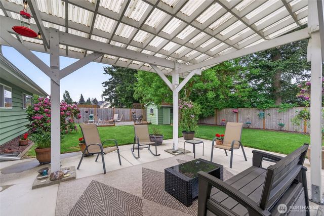807 Jefferson Avenue NE, Renton, WA 98056