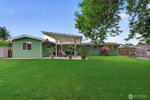 807 Jefferson Avenue NE, Renton, WA 98056