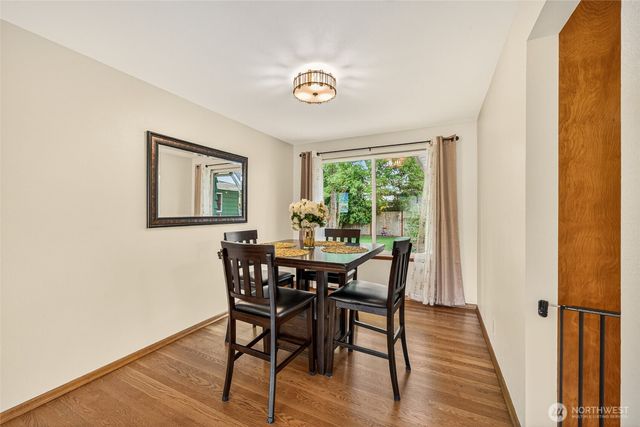 807 Jefferson Avenue NE, Renton, WA 98056