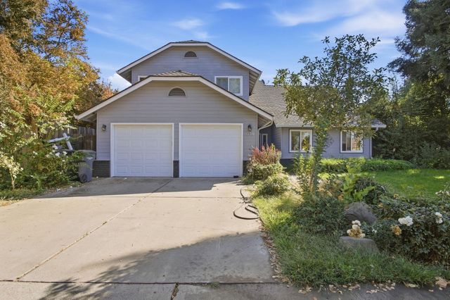 1740 N Berkeley Ave, Turlock, CA 95382