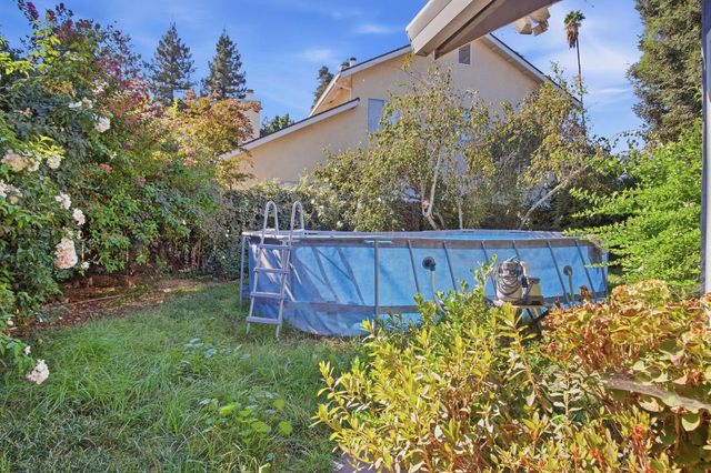 1740 N Berkeley Ave, Turlock, CA 95382