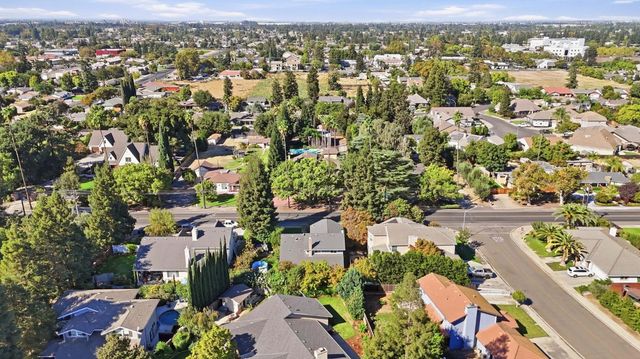 1740 N Berkeley Ave, Turlock, CA 95382