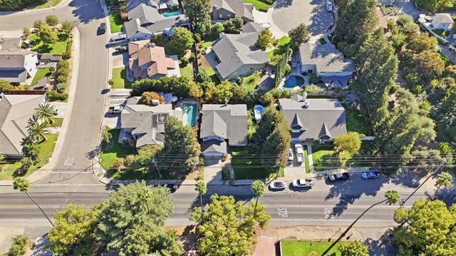 1740 N Berkeley Ave, Turlock, CA 95382