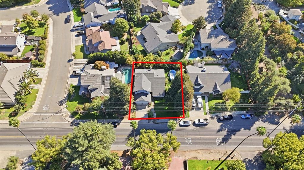 1740 N Berkeley Ave, Turlock, CA 95382