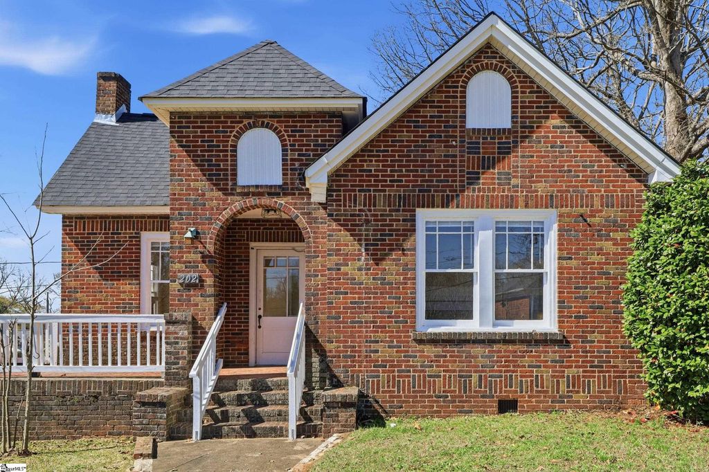 204 S 5th Street, Easley, SC 29640